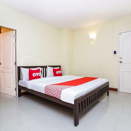 Oyo 237 Thitikorn Grandview Hotel Ban Pak Khlong Si Kültér fotó