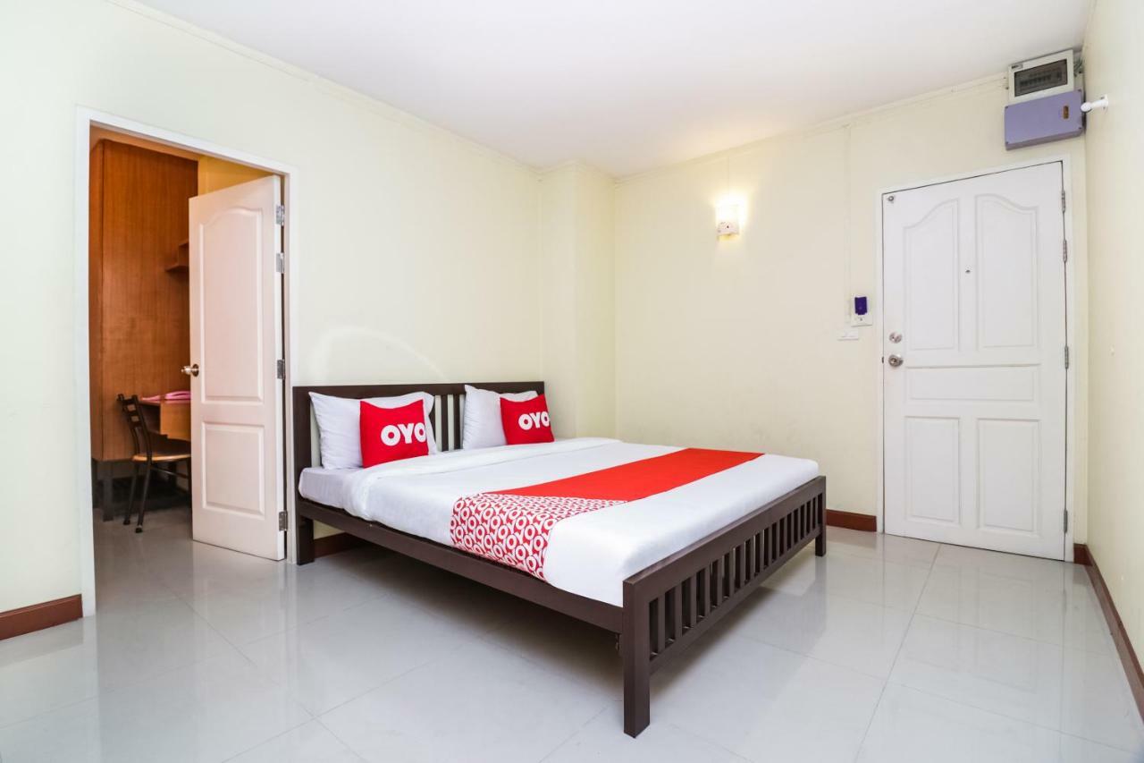 Oyo 237 Thitikorn Grandview Hotel Ban Pak Khlong Si Kültér fotó