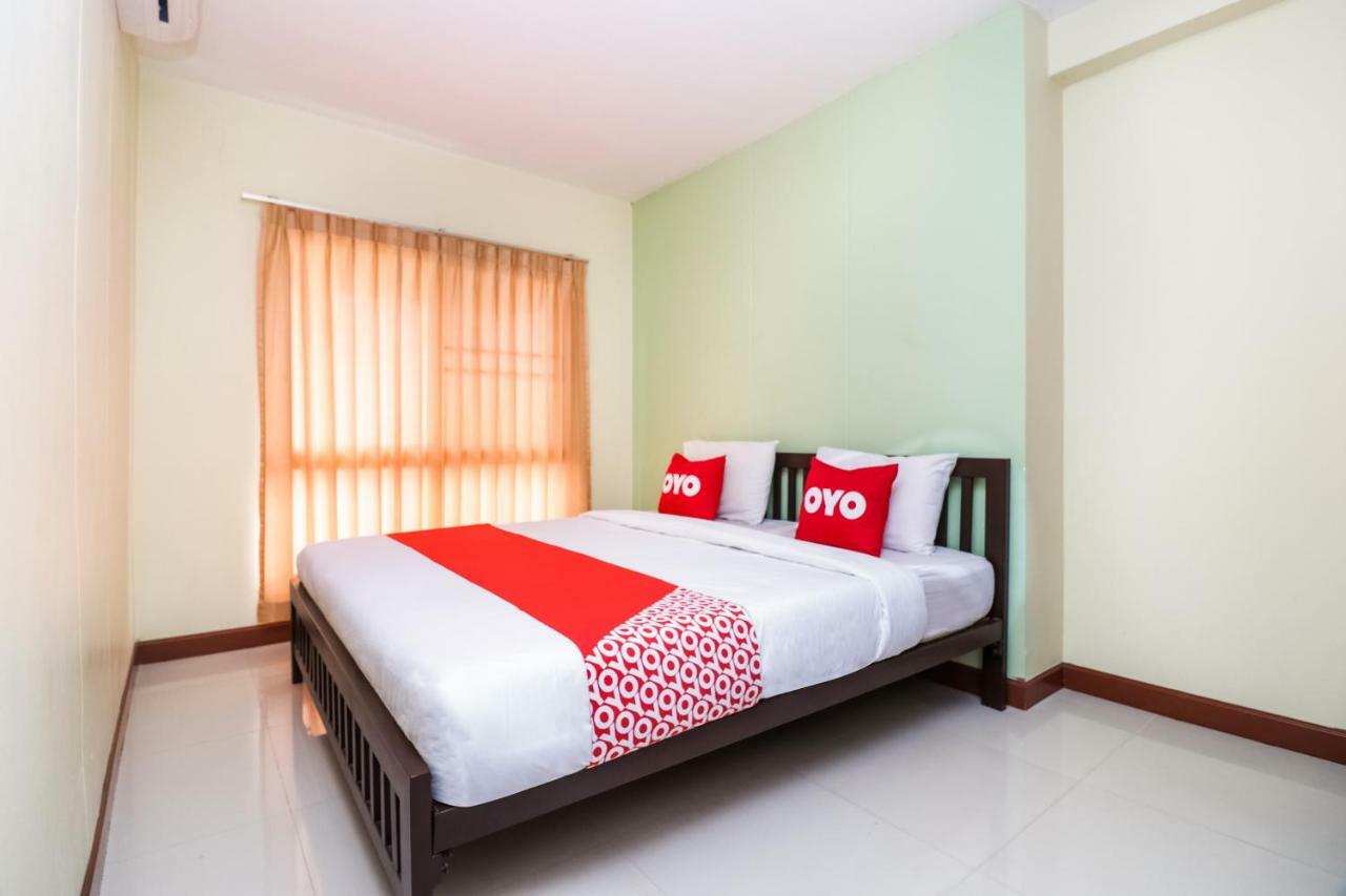 Oyo 237 Thitikorn Grandview Hotel Ban Pak Khlong Si Kültér fotó