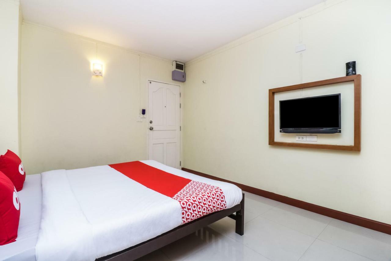 Oyo 237 Thitikorn Grandview Hotel Ban Pak Khlong Si Kültér fotó